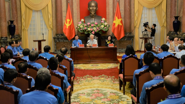 THỜI SỰ 12H00 TRƯA 20/7/2019: Tổng Bí thư, Chủ tịch nước Nguyễn Phú Trọng gặp mặt Đoàn đại biểu cán bộ công đoàn tiêu biểu nhân kỷ niệm 90 năm ngày thành lập Công đoàn Việt Nam