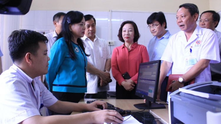 THỜI SỰ 18H CHIỀU 25/7/2019: Ngành y tế tiết kiệm được 18.000 tỷ đồng ngân sách mỗi năm nhờ cơ chế đổi mới tài chính và tinh gọn bộ máy.