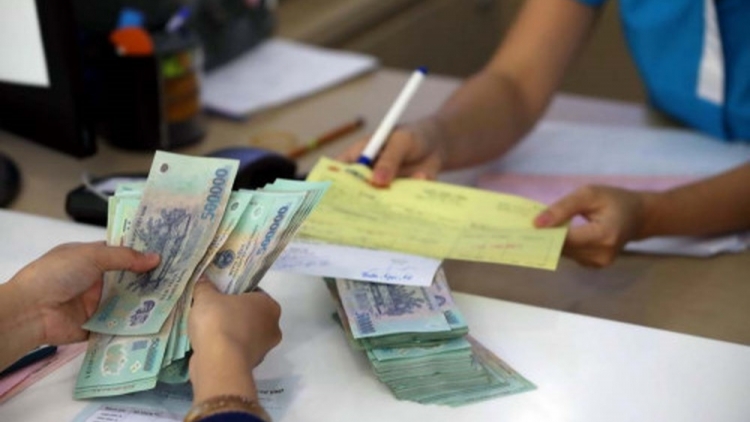 Lãi suất điều chỉnh giảm ở kỳ ngắn hạn (12/8/2019)