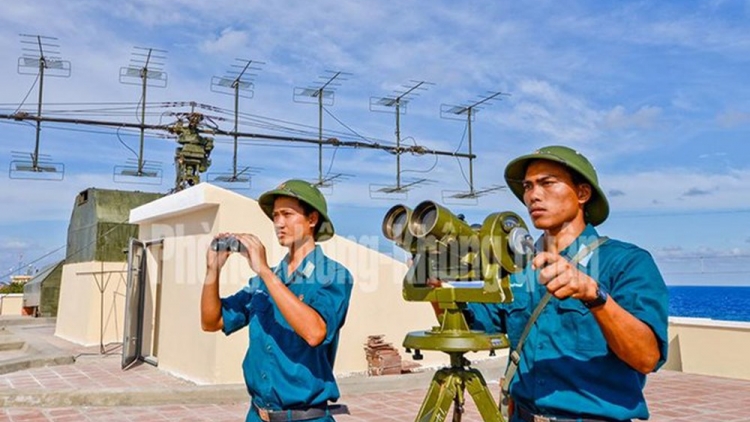 Những người lính radar "mắt thần" canh biển (24/8/2019)