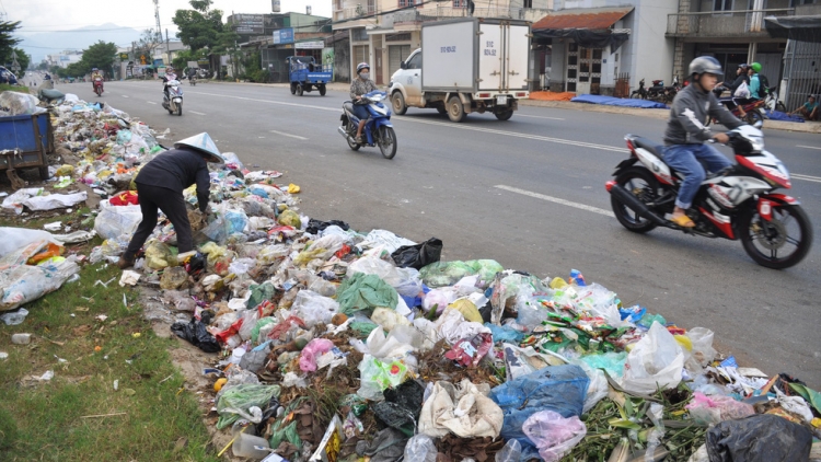 Bãi rác cho các đô thị quá tải và những vấn đề cần giải quyết (20/8/2019)