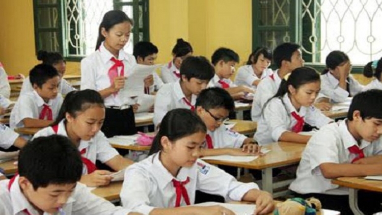 THỜI SỰ 21H30 ĐÊM 1/9/2019: Thành phố Hà Nội quyết tâm ngăn chặn hiện tượng lạm thu đầu năm học bằng việc tăng trách nhiệm, tăng chế tài để xử lý nghiêm các trường sai phạm