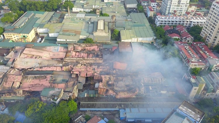 THỜI SỰ 18H CHIỀU 3/9/2019: Bộ Tài nguyên và Môi trường: sự cố cháy nổ tại Công ty Cổ phần bóng đèn phích nước Rạng Đông có nguy cơ ô nhiễm ở mức trung bình, có đủ khả năng kiểm soát.