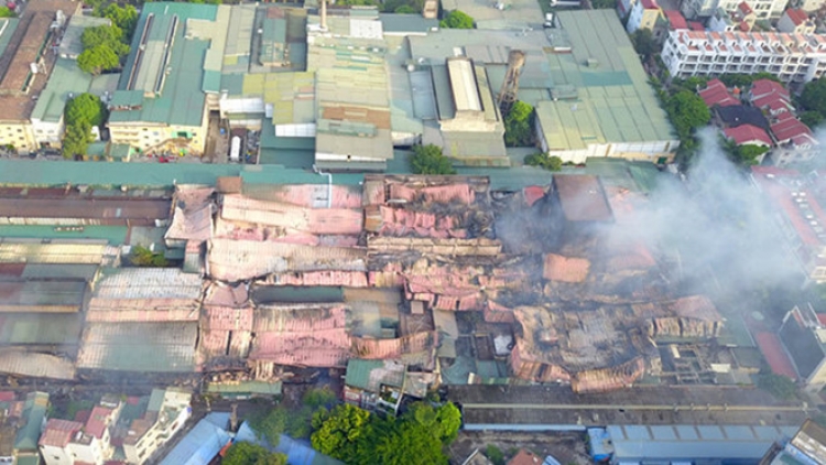 THỜI SỰ 21H30 ĐÊM 9/9/2019: Thủ tướng yêu cầu bảo đảm an toàn cho người dân khu vực bị ảnh hưởng do sự cố vụ cháy tại Công ty cổ phần bóng đèn phích nước Rạng Đông.