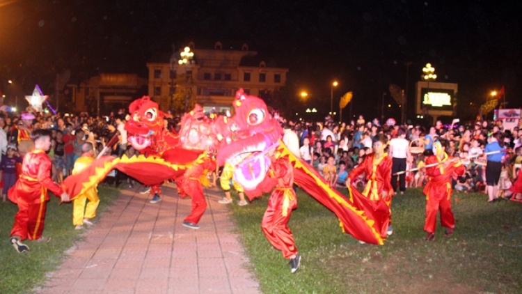 THỜI SỰ 21H30 ĐÊM 13/9/2019: Nhiều tỉnh, thành phố trên cả nước tổ chức “Đêm hội Trăng rằm năm 2019” cho trẻ em nhân dịp Tết Trung Thu.