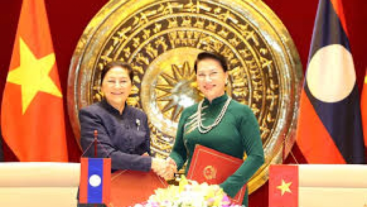 THỜI SỰ 18H CHIỀU 26/9/2019: Hội đàm với Chủ tịch Quốc hội Lào, Chủ tịch Quốc hội Nguyễn Thị Kim Ngân khẳng định làm hết sức mình vun đắp mối quan hệ Việt – Lào.