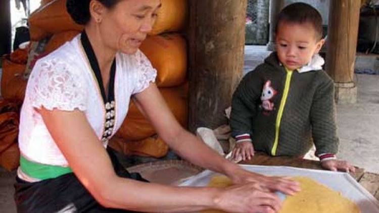 Món ăn ngày Tết của đồng bào dân tộc Thái với tên rất lạ: Khảu chí chọp và bánh xén (21/1/2020)