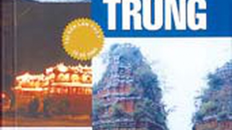 Cùng đi du lịch miền Trung qua cuốn sách: Về miền Trung (8/1/2020)