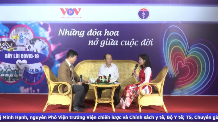 CHƯƠNG TRÌNH PHÁT THANH ĐẶC BIỆT “NHỮNG ĐÓA HOA NỞ GIỮA CUỘC ĐỜI”. Phần 1: 30 ngày “cân não” chống dịch (15/10/2020)