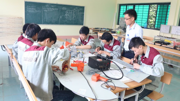 Nhiều học sinh có điểm tốt nghiệp cao lại chọn học nghề (22/10/2020)