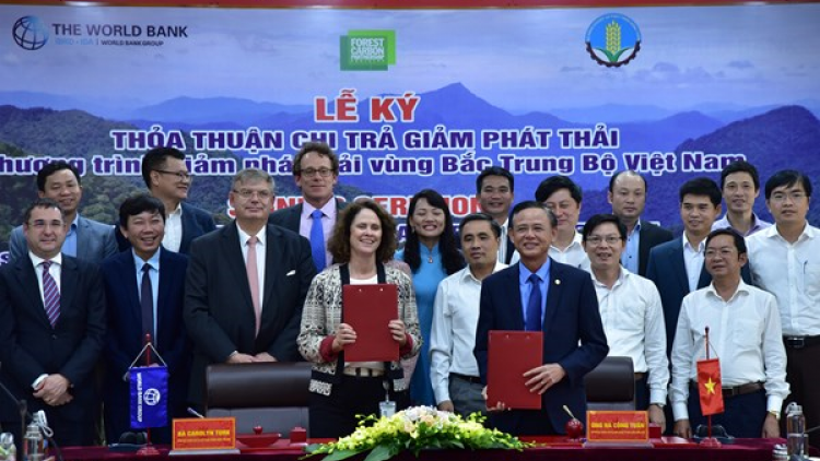 THỜI SỰ 21H30 ĐÊM  22/10/2020: Việt Nam trở thành nước đầu tiên ở Châu Á - Thái Bình Dương và là quốc gia thứ 5 trên toàn cầu ký kết Thỏa thuận Chi trả giảm phát thải với Ngân hàng thế giới.