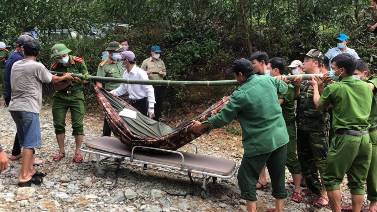 THỜI SỰ 21H30 ĐÊM 15/10/2020: Thủ tướng Chính phủ chia buồn sâu sắc với gia đình các nạn nhân vụ sạt lở đất ở Thừa Thiên Huế