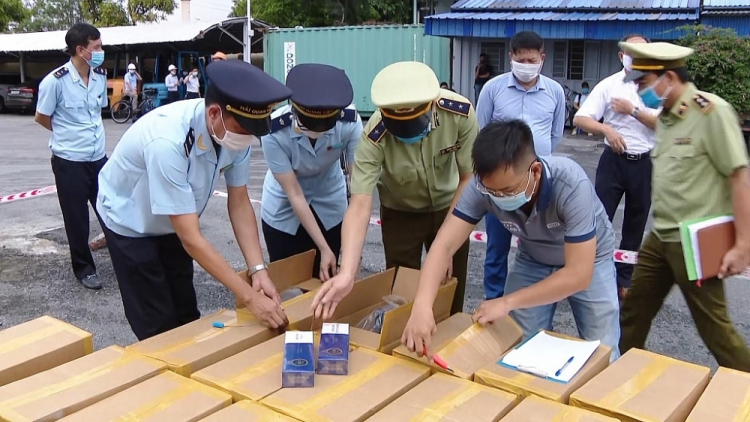 Hải Phòng: bắt lô thuốc lá giả nhập lậu trị giá 30 tỷ đồng (1/10/2020)