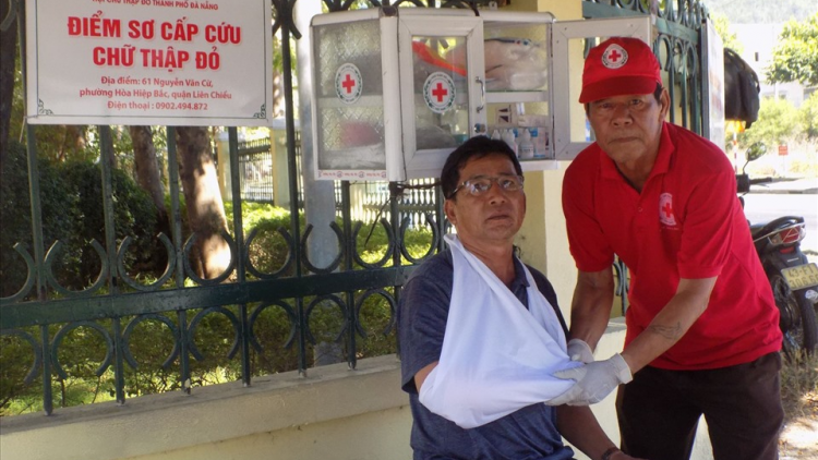 "Đội xe ôm an toàn" chuyên cứu giúp các nạn nhân bị tai nạn (5/11/2020)