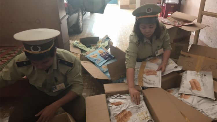 Bình Định: Tiêu hủy hàng hóa vi phạm hành chính trị giá nửa tỉ đồng (26/11/2020)