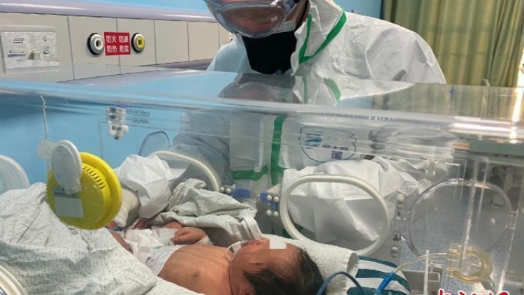 Trung Quốc xuất hiện virus corona chủng mới có khả năng lây từ mẹ sang con (5/2/2020)