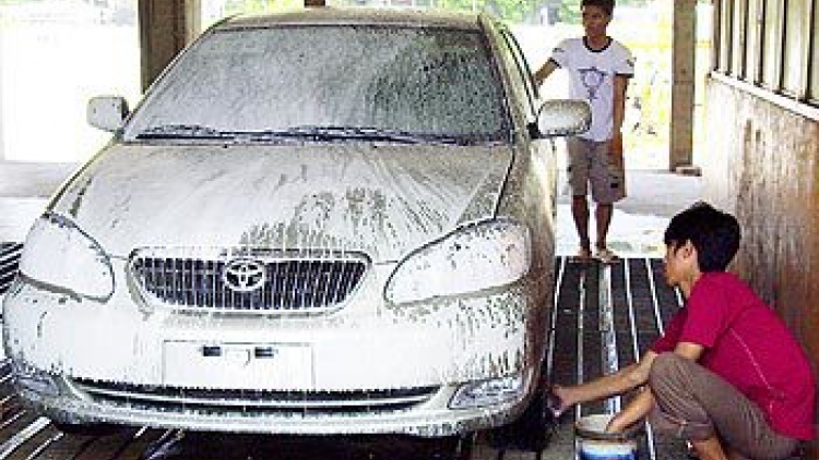 Bạn hữu đường xa: Chống virus corona: Vệ sinh xe sau mỗi chuyến chở khách (6/2/2020)