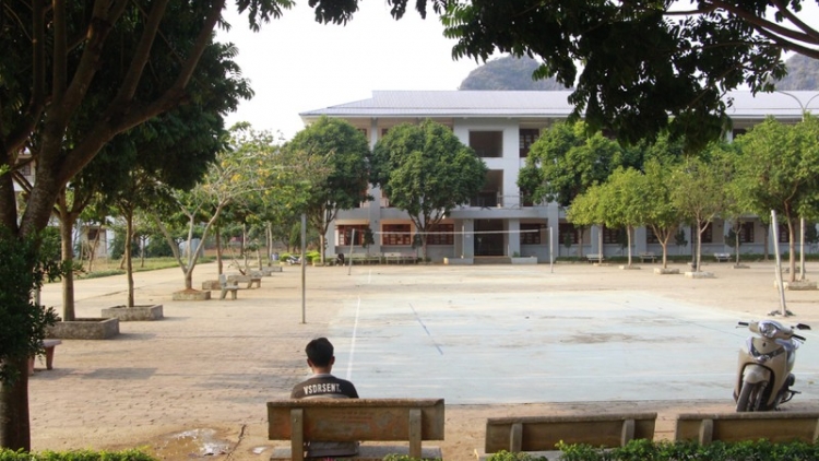 Sơn La: Đa số học sinh trường nội trú vùng cao đã trở về nhà sau 1 ngày đi học (4/3/2020)