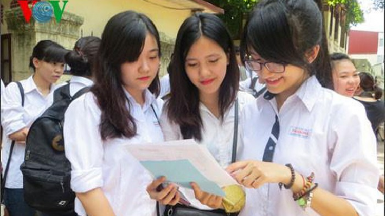 Hà Nội: Bỏ môn thi thứ 4 trong kỳ thi vào lớp 10, giảm áp lực cho học sinh (18/4/2020)