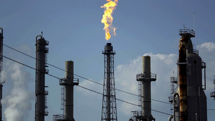 OPEC cắt giảm sản lượng nhằm ổn định thị trường dầu mỏ (13/4/2020)