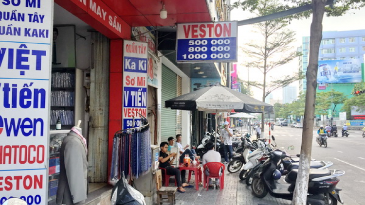 Ngày đầu nới lỏng cách ly xã hội tại các đô thị lớn ở miền Trung (23/4/2020)