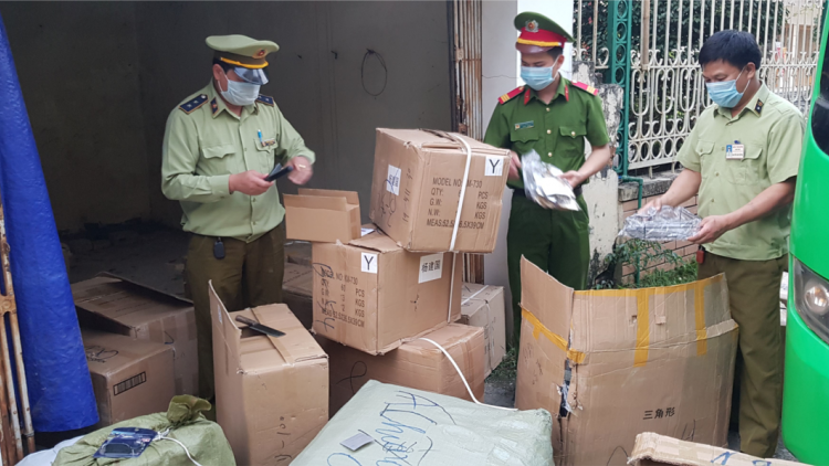 Lạng Sơn: Tạm giữ 16 mặt hàng có dấu hiệu nhập lậu được hợp thức bằng hóa đơn bán hàng (14/5/2020)