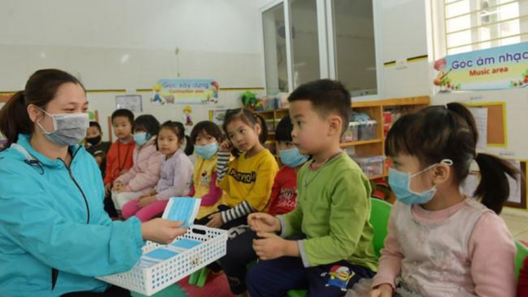 Đảm bảo sức khỏe cho học sinh quay lại trường học khi chưa hết dịch Covid-19 (11/5/2020)