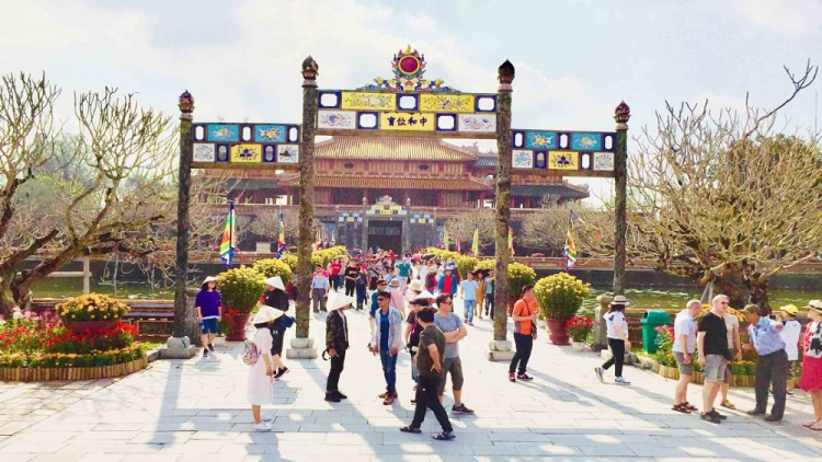 Ngành du lịch phục hồi khó khăn sau đại dịch Covid-19 (7/5/2020)