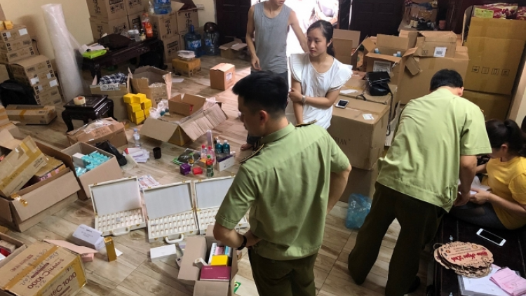 Hà Nội: Thu giữ hơn 1.800 sản phẩm mỹ phẩm không rõ nguồn gốc (26/5/2020)