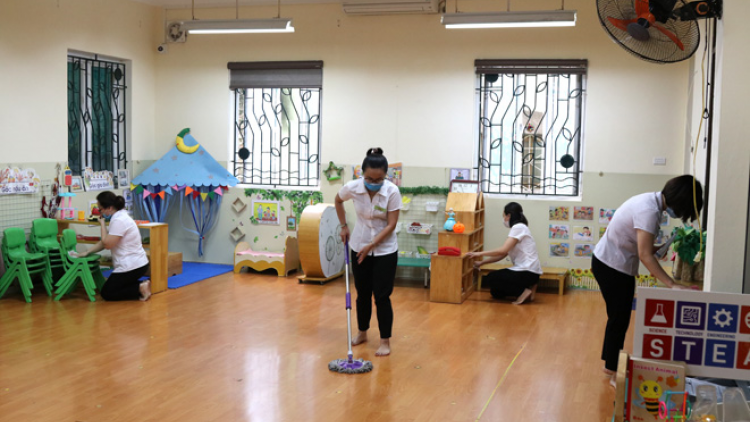 Hà Nội: Các trường tiểu học, mầm non sẵn sàng đón học sinh đi học trở lại (10/5/2020)