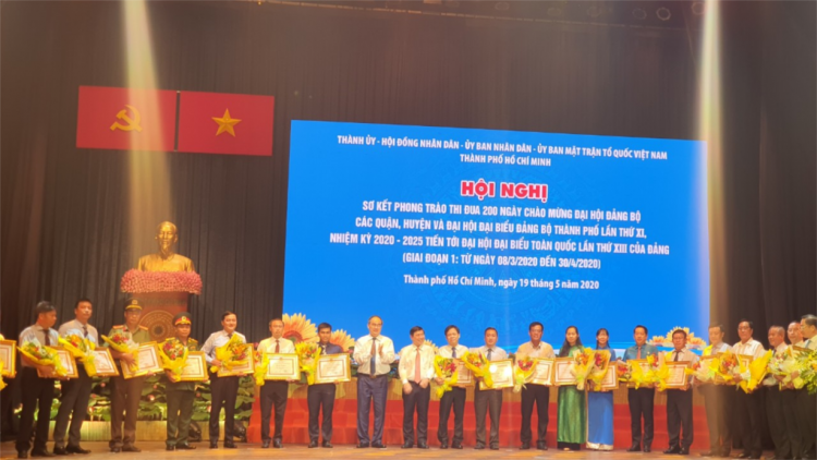 Bí thư Thành ủy TPHCM: “58% Phường - xã - thị trấn không xả rác ra đường, kênh rạch là quá mừng” (19/5/2020)