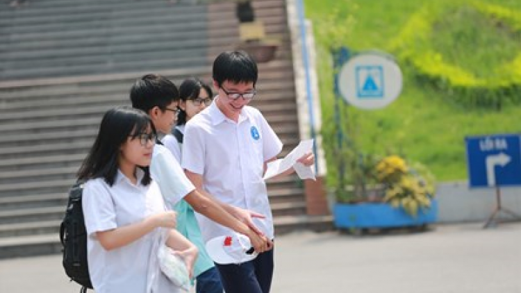 Nên đóng cửa hay tư nhân hóa trường chuyên? (30/6/2020)