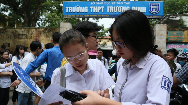 Thi tốt nghiệp THPT 2020: Bộ GD&ĐT sẽ không khoán trắng cho các địa phương (8/6/2020)