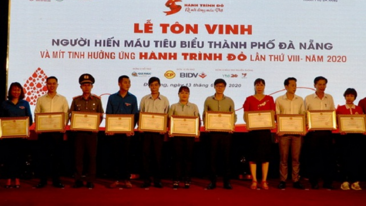 Đà Nẵng tôn vinh 147 cá nhân, tập thể trong phong trào hiến máu (13/6/2020)