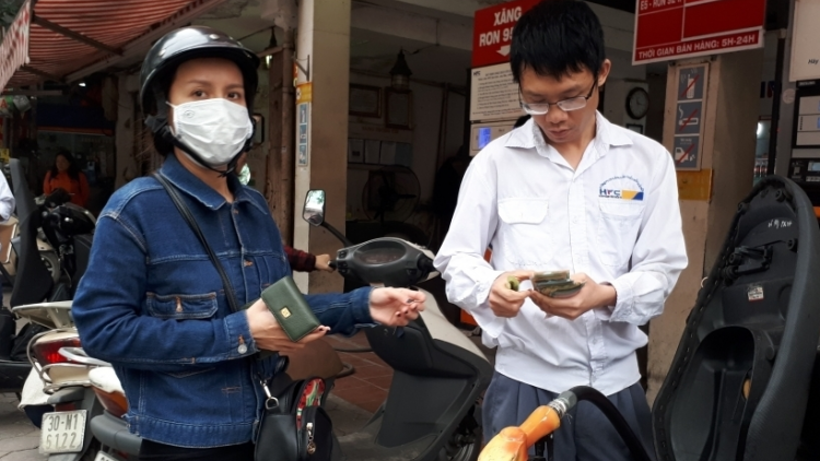 Tổng cục Quản lý thị trường và Petrolimex phối hợp chống gian lận trong kinh doanh xăng dầu (7/7/2020)