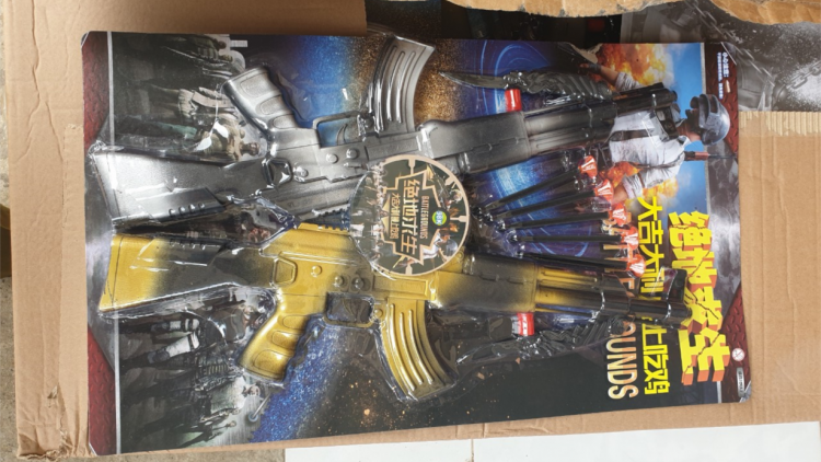 Bình Dương phát hiện lượng lớn súng đồ chơi trẻ em nhập khẩu trái quy định (24/7/2020)