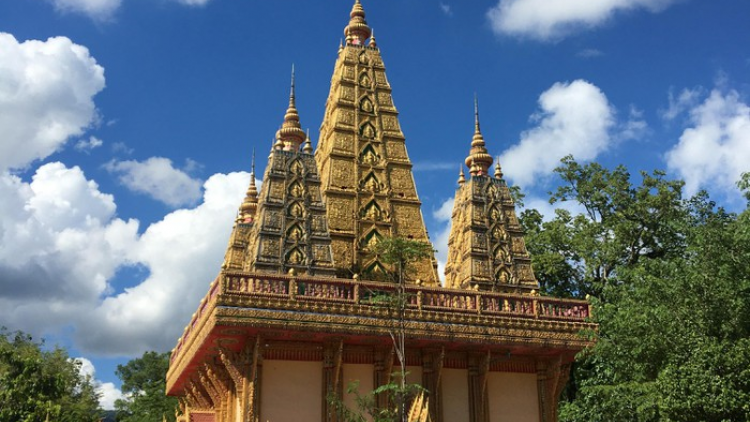 Chùa Phoukhaukhoai - Nơi tu tập, thực hành Phật sự của tăng ni, phật tử Lào và Thái Lan (31/7/2020)