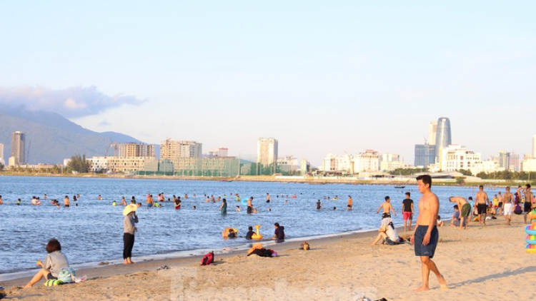 Nỗ lực hỗ trợ khách hàng từ phía các công ty du lịch khi Đà Nẵng cách ly (30/7/2020)