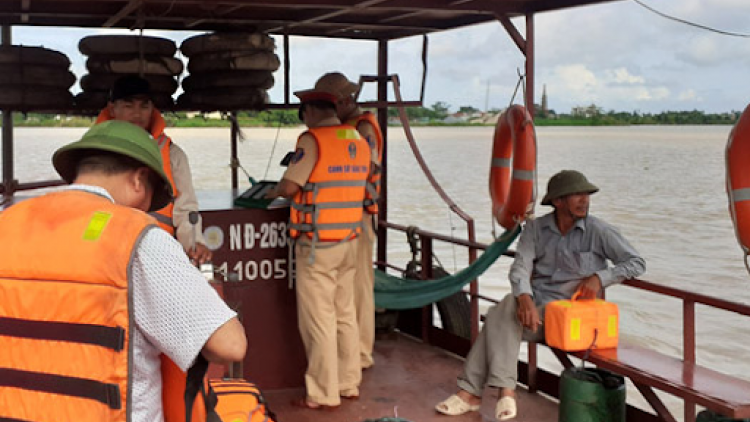 Nam Định siết chặt các bến đò ngang mùa mưa bão (28/8/2020)