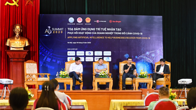 Ứng dụng trí tuệ nhân tạo giúp doanh nghiệp phục hồi hoạt động trong bối cảnh dịch COVID-19 (29/8/2020)