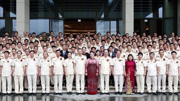 THỜI SỰ 18H CHIỀU 6/8/2020: Chủ tịch Quốc hội Nguyễn Thị Kim Ngân gặp điển hình tiên tiến trong phong trào thi đua “Vì an ninh Tổ quốc” và phong trào “Toàn dân bảo vệ an ninh Tổ quốc” của Bộ Công an.