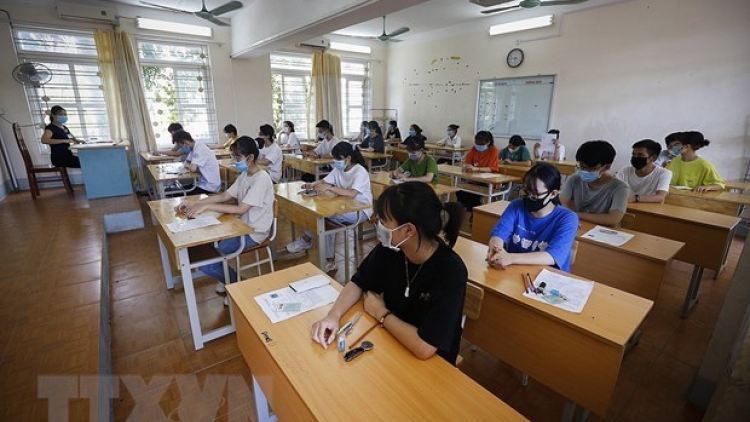 THỜI SỰ 18H CHIỀU 24/8/2020: Bộ Giáo dục và Đào tạo khẳng định, kỳ thi tốt nghiệp Trung học Phổ thông đợt 2 năm nay sẽ diễn ra từ ngày 2 đến 4/9.