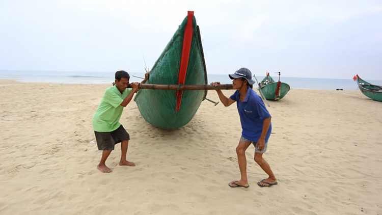 Hà Tĩnh cấm biển từ 15h chiều nay (17/9/2020)