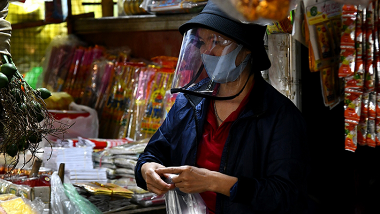 Khó khăn trong triển khai các gói hỗ trợ cho người dân, doanh nghiệp gặp khó khăn vì dịch bệnh Covid-19 (8/9/2020)