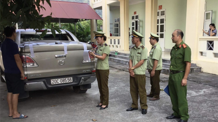 Quản lý thị trường Hà Giang tạm giữ hàng tấn khoáng sản không có hóa đơn chứng từ (8/9/2020)