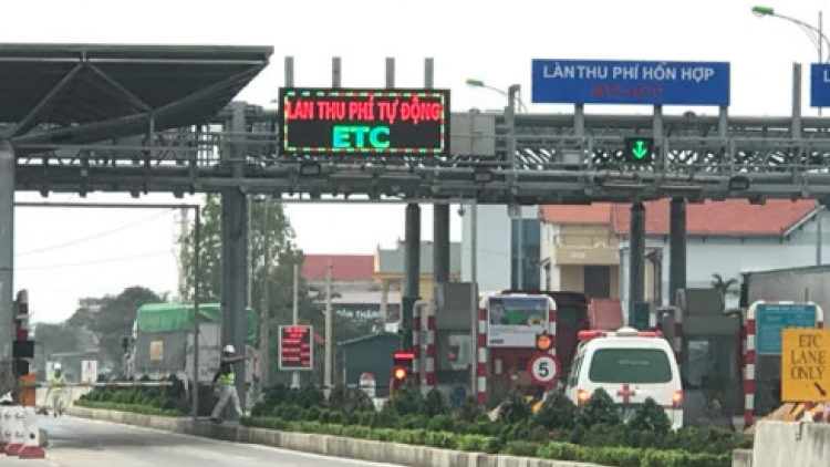 THỜI SỰ 12H TRƯA 14/1/2021: Gần nửa tháng các trạm thu phí BOT vận hành trạm thu phí không dừng, đến nay, số phương tiện dán thẻ đầu cuối vẫn chưa đến 30%