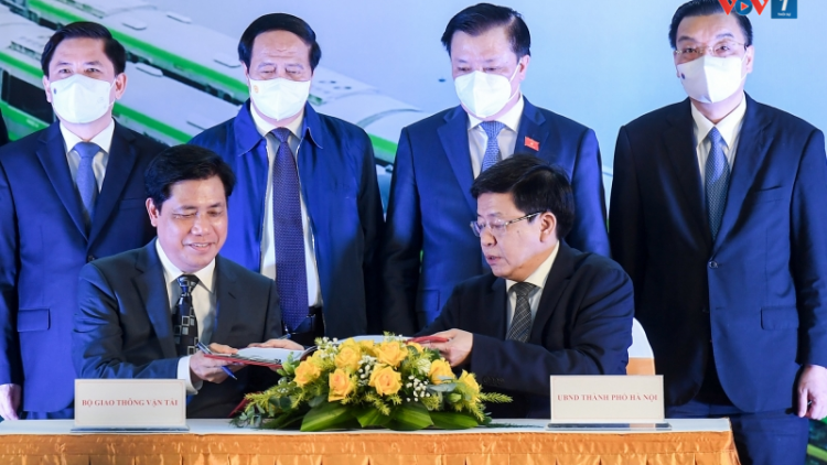 Chính thức bàn giao Dự án đường sắt đô thị Cát Linh-Hà Đông (06/11/2021)