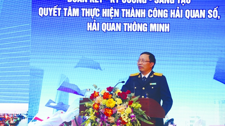 Ngành Hải quan “vượt khó”, đạt nhiều “đỉnh” mới trong năm 2021!  (27/12/2021)