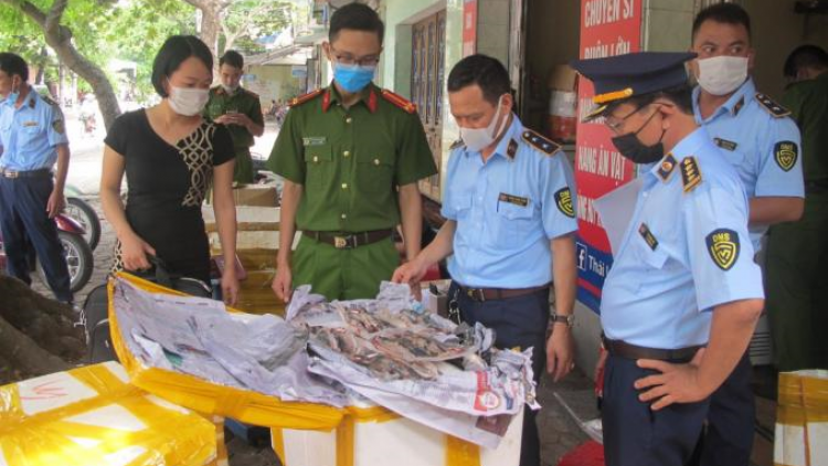Lào Cai phát hiện lô bánh không rõ nguồn gốc xuất xứ (28/12/2021)