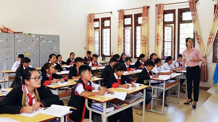 Chính sách miễn, giảm học phí cho học sinh, sinh viên vùng dân tộc thiểu số và miền núi (07/12/2021)